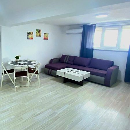 "Near Vega" Apartment ママイア エクステリア 写真